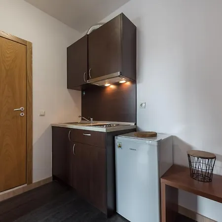 Sunny View Central Apartment